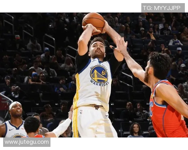 今日雷霆与勇士对决前瞻分析及比赛结果预测